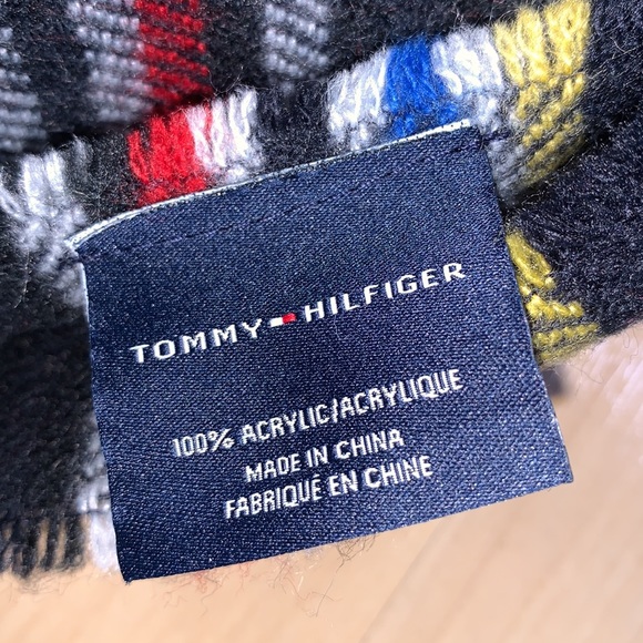TOMMY HILFIGER Tartan Plaid Scarf - Picture 6 of 7